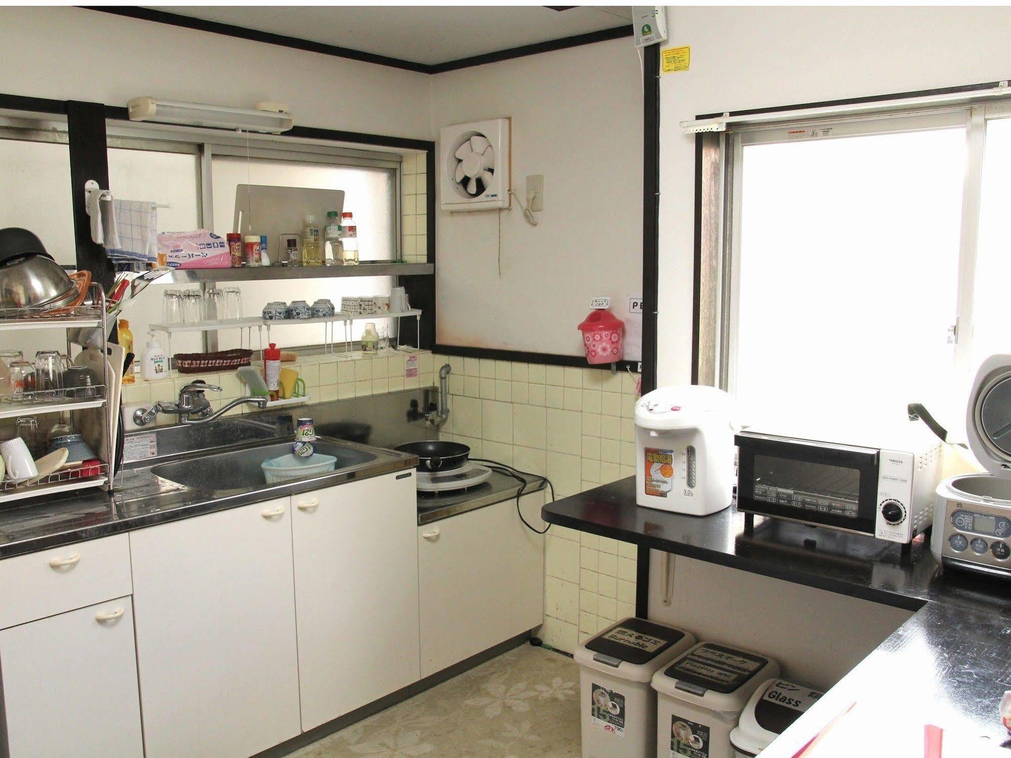 Guest House Carpe Hiroshima Koi Exterior photo